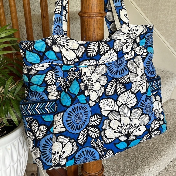 Vera Bradley Large Floral Blue and White Quilted Bohemian Tote Bag - Picture 2 of 16